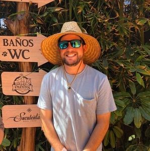 Meet your Posher, Stuart